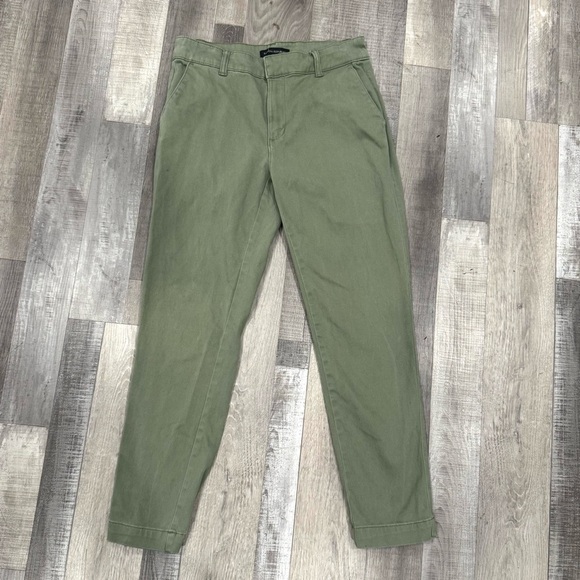 Banana republic skinny olive green pants ❤️ - Picture 2 of 7